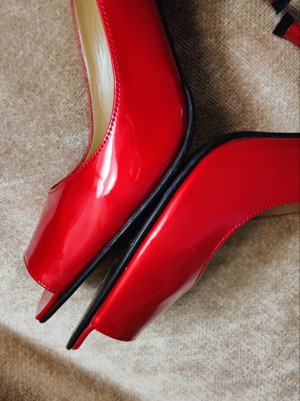 Stuart Weitzman Red Patent Peep-Toe Heels, Size 9 - Picture 9 of 14